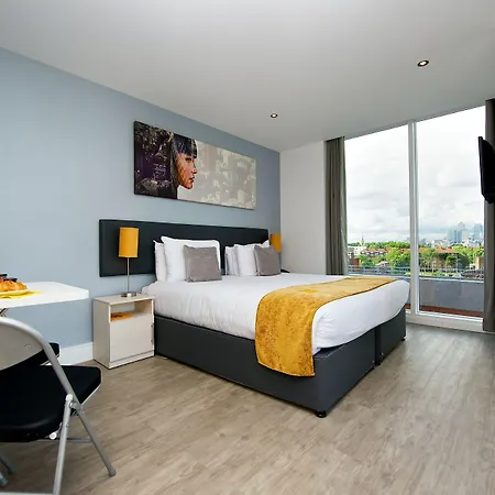 Staycity Aparthotels London Deptford Bridge-3